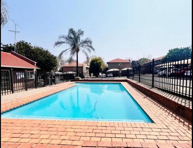 3 BEDROOM APARTMENT FOR SALE IN DIE HOEWES